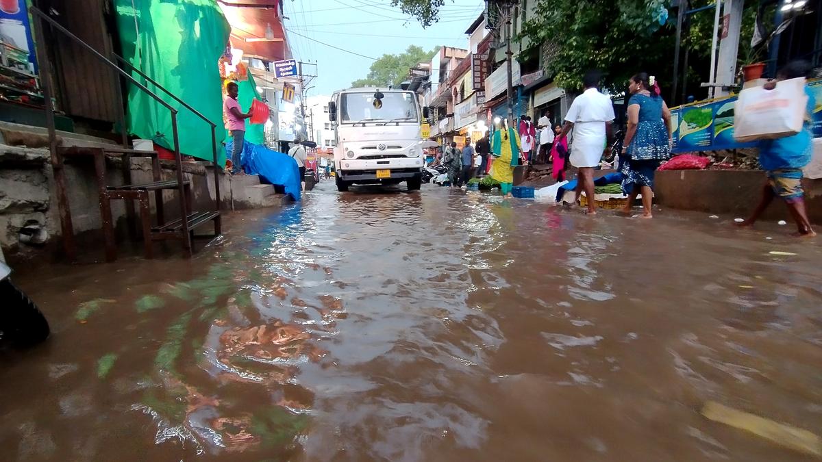Rain lashes Madurai