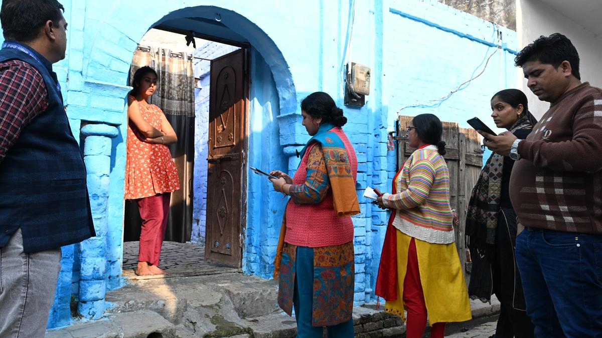 In a first, private technical staff to assist officials in Census