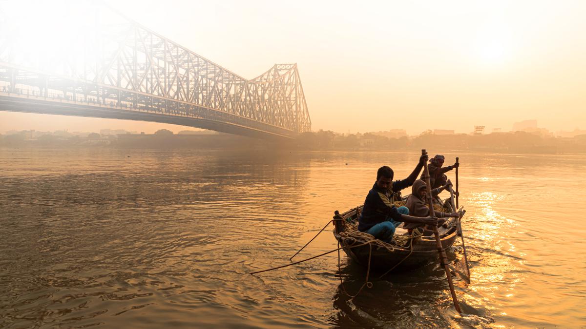 Kolkata’s iconic Howrah Bridge to get an overhaul, health audit ...