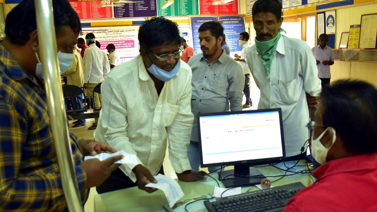 Expedite efforts to trace claimants to unpaid policies:&nbsp;IRDAI&nbsp;tells insurers