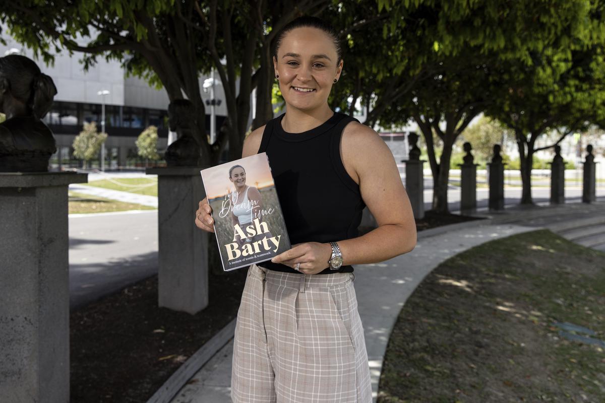 Content former No 1 Ash Barty rules out tennis comeback