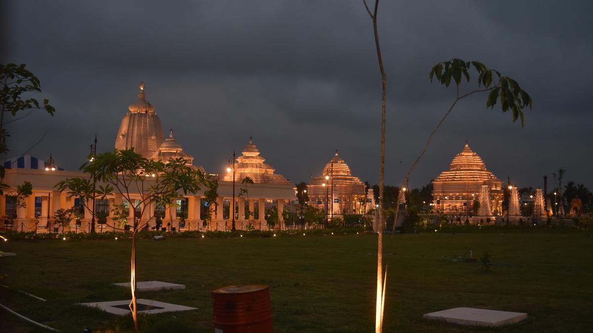 The tussle for temple turf