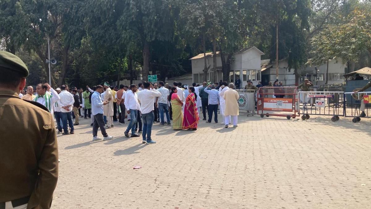 राज्यसभा चुनाव LIVE: नीतीश कुमार आज नामांकन पत्र दाखिल करेंगे; बिहार के सबसे लंबे समय तक सेवा करने वाले मुख्यमंत्री के रूप में कार्यकाल समाप्त राज्यसभा चुनाव LIVE: नीतीश कुमार आज नामांकन पत्र दाखिल करेंगे; बिहार के सबसे लंबे समय तक सेवा करने वाले मुख्यमंत्री के रूप में कार्यकाल समाप्त