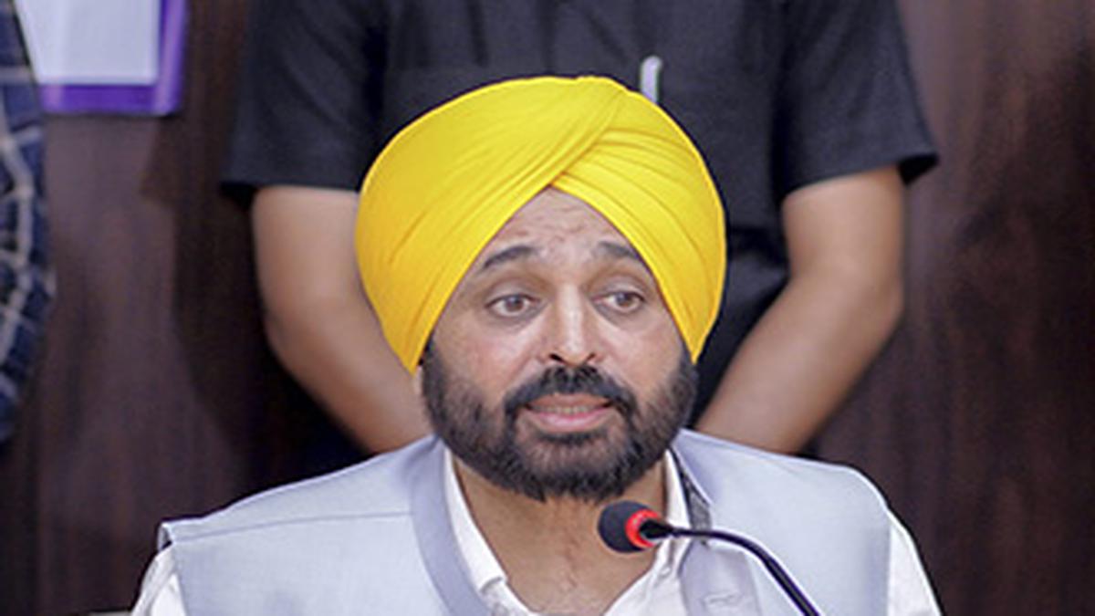 Punjab CM Mann holds meeting of AAP legislators