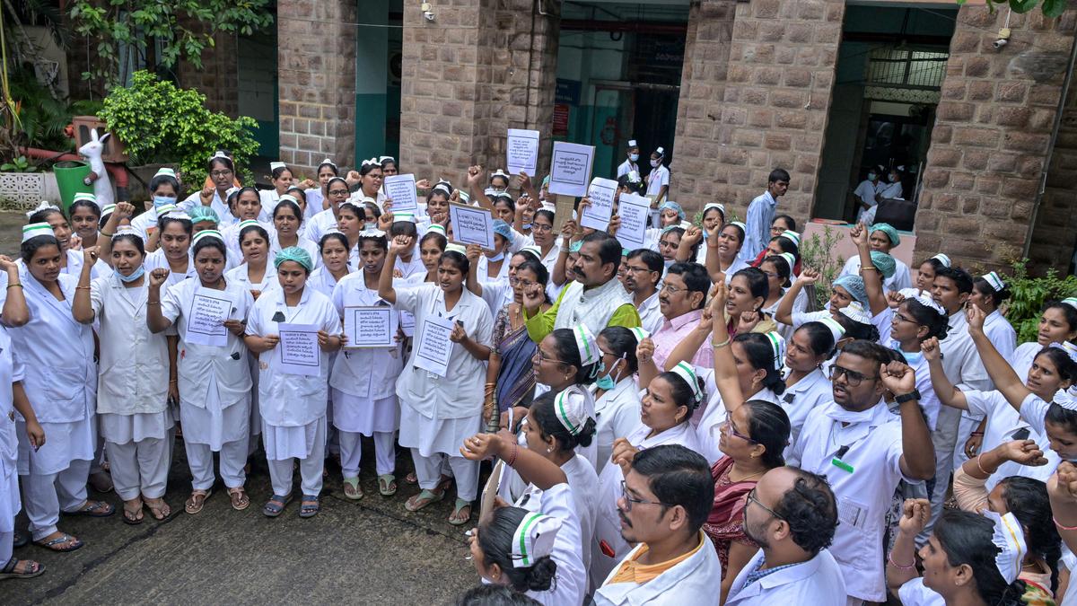 Contract staff nurses at KGH in Visakhapatnam stage protest demanding repeal of G.O. no. 115