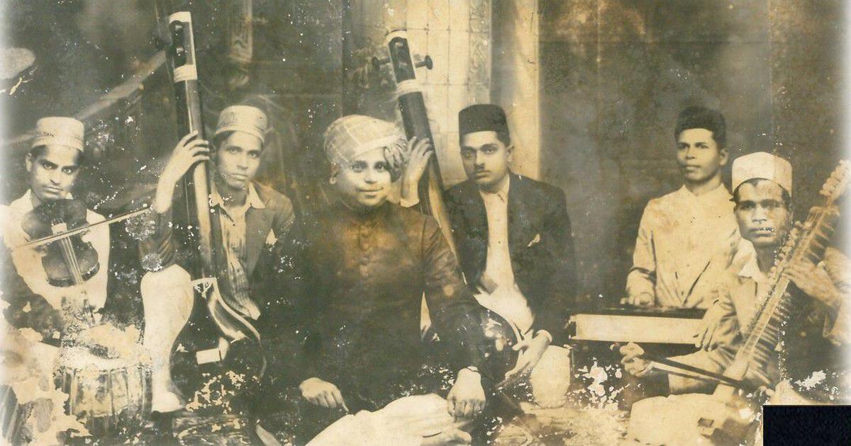 Vocal jugalbandis, now a common feature in the world of classical music, were pioneered by Pt. Narayanrao Vyas. 