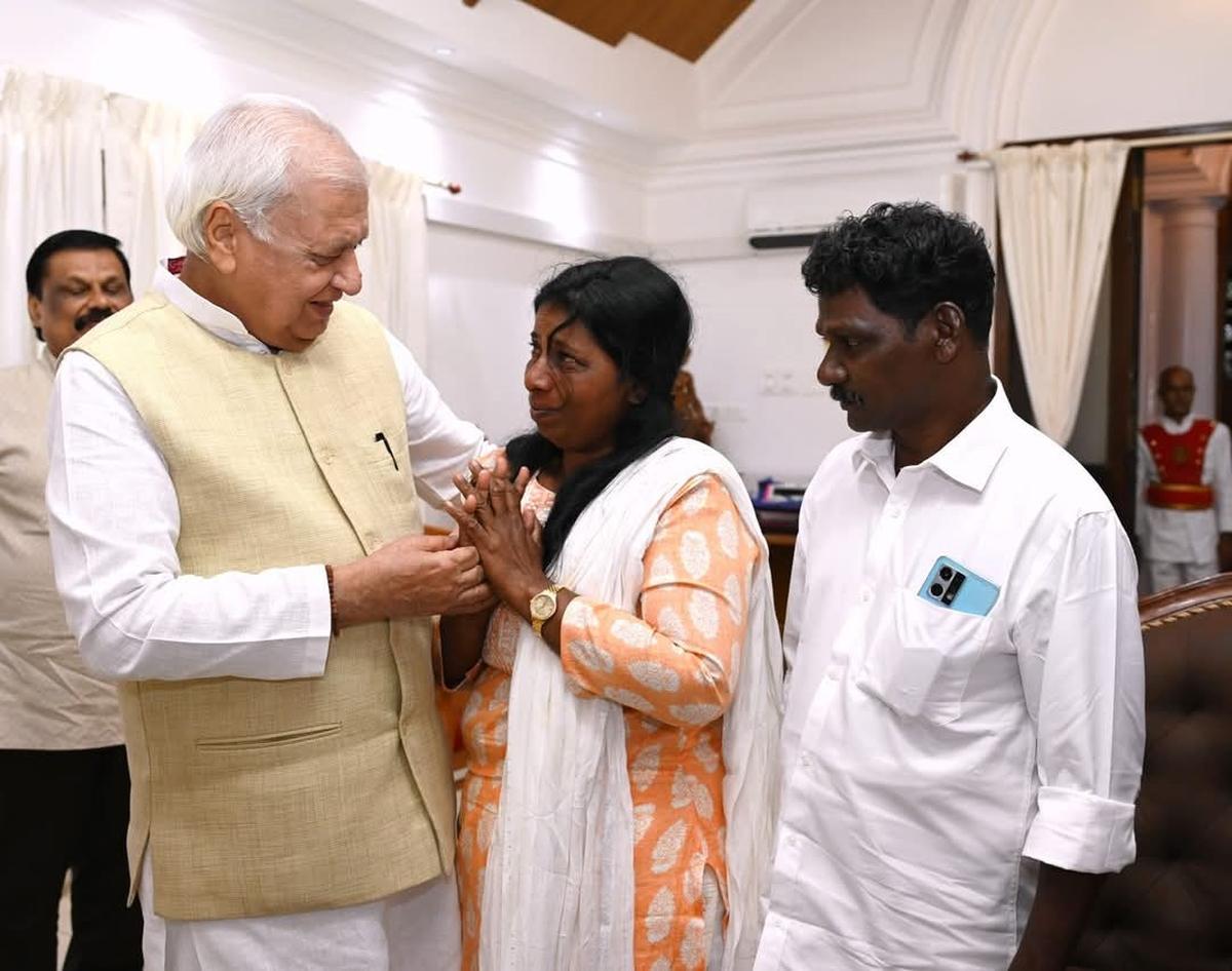 Former Kerala Governor Arif Mohammed Khan with Dhanuja Kumari and husband Satheesh