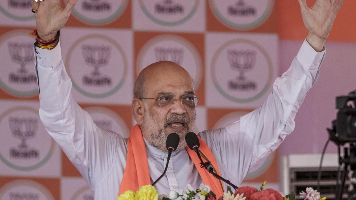 Amit Shah arrives in Kolkata to attend BJP's legislature party meeting, swearing in of new govt