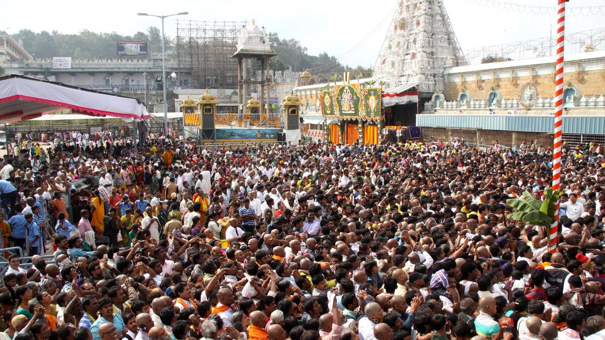 TTD uses AI command centre to manage Tirumala summer rush; 3.20 lakh pilgrims in four days