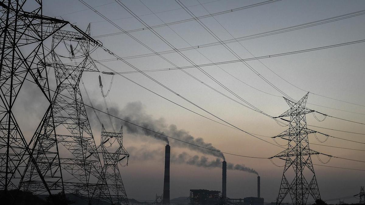 Public outcry grows louder over power cuts in U.P.; Oppn. parties call it structural failure