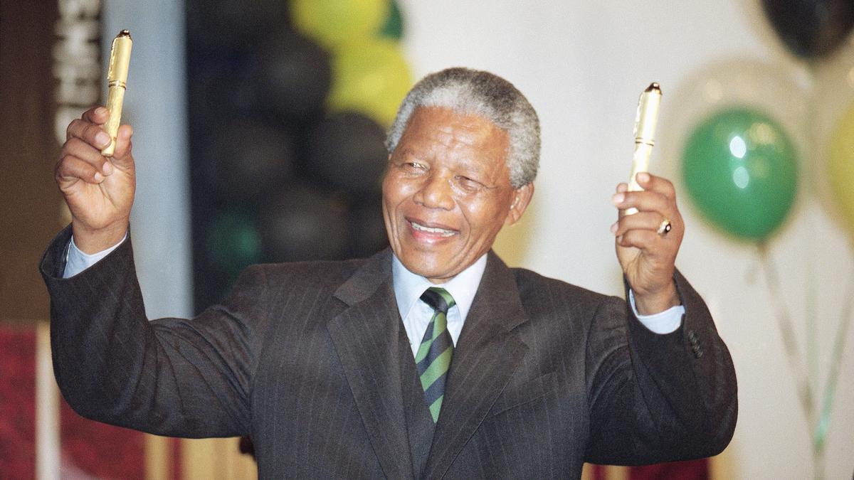 Auction of Nelson Mandela's possessions suspended as South Africa fights to keep them