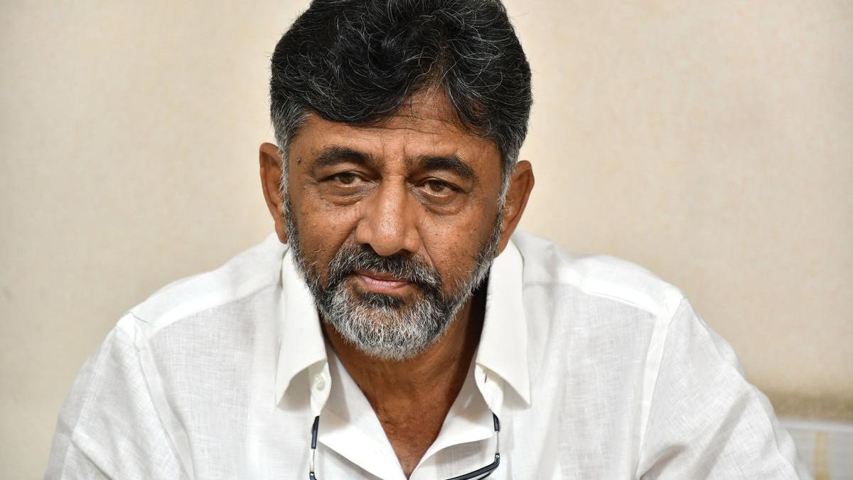 https://th-i.thgim.com/public/incoming/3yq19s/article70068855.ece/alternates/LANDSCAPE_1200/D.K.Shivakumar.jpg