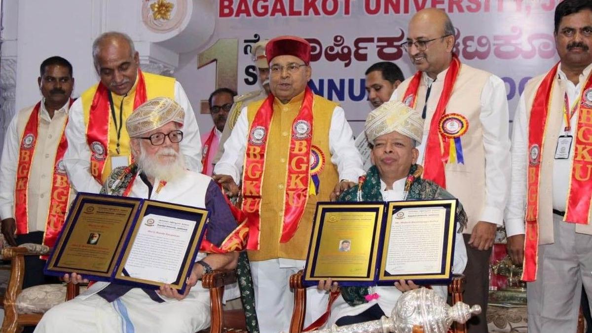 Youth should aim to provide leadership to society, says IIMN director