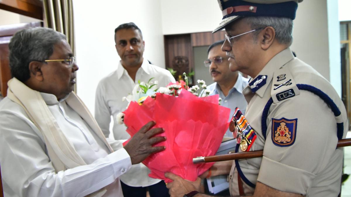 Seemanth Kumar Singh takes charge as new city police chief 