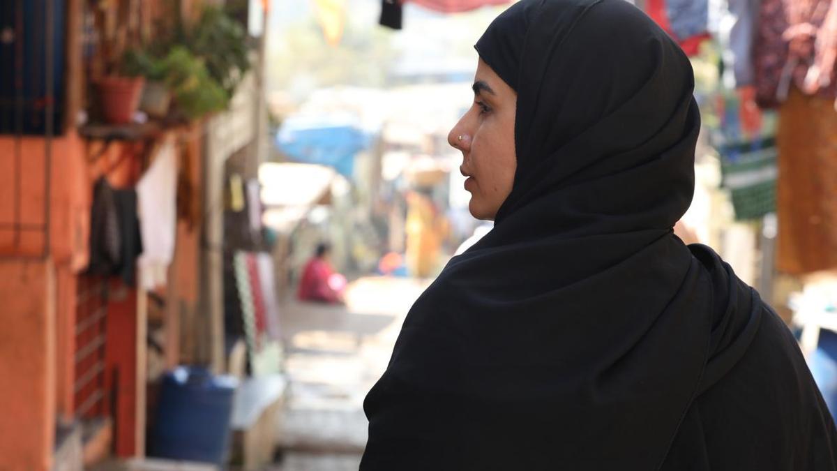 Kirti Kulhari in Full Plate