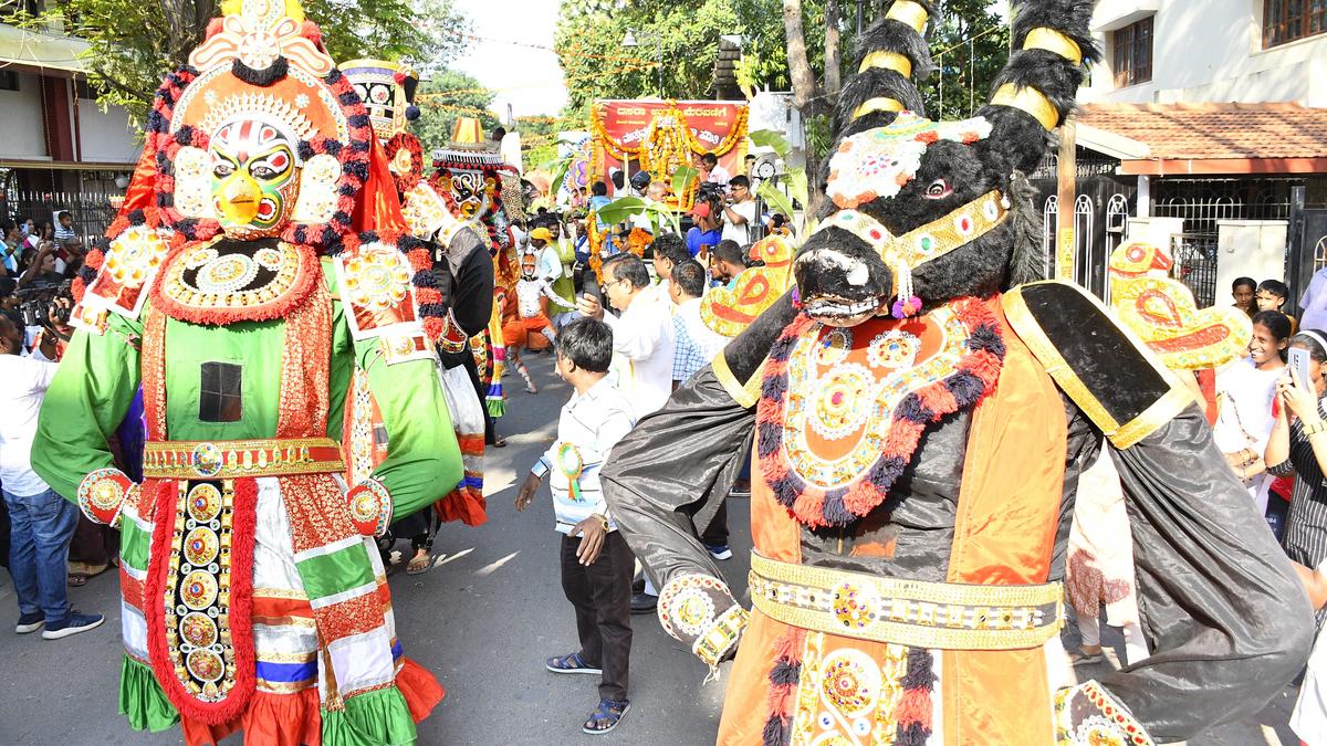 The multi-hued Dasara of Karnataka
Premium