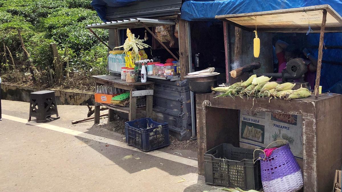 Wayside shop eviction: all-party meet demands rehabilitation of vendors