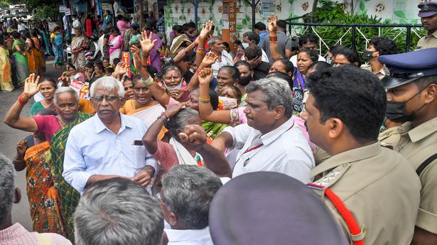 CPI(M) seeks allotment of houses to displaced persons in Zone-II in Visakhapatnam