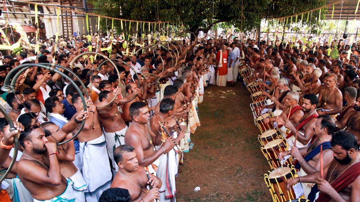 Heat or polls, Thrissur Pooram did not fail to enthral sea of humanity 