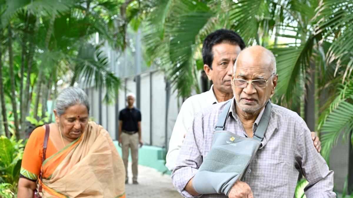 Telangana registers 9.51% voting in first two hours&nbsp;&nbsp;