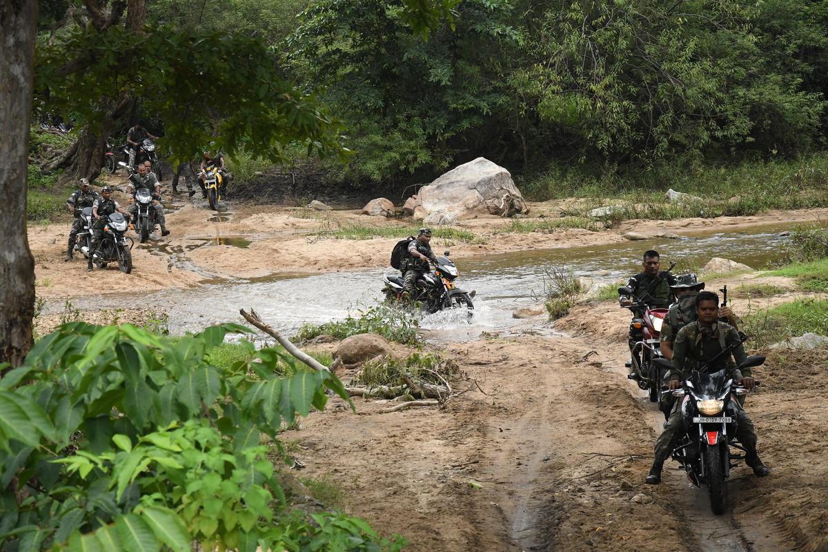 Commandos make their way to Burha Pahar.
