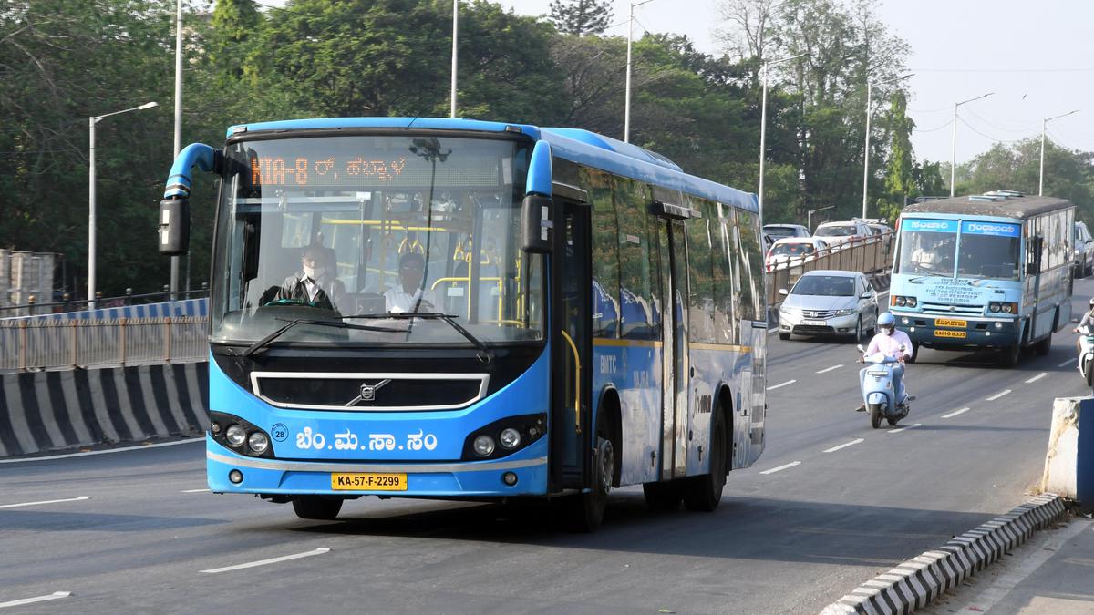 Bengaluru airport bus overturns, passengers safe, driver suffers head injury