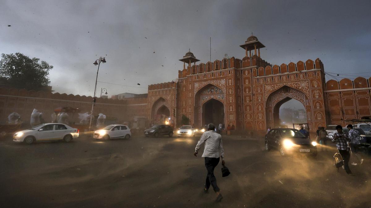 Cyclonic circulation brings rain in parts of Rajasthan; forecast of thunderstorms and hail