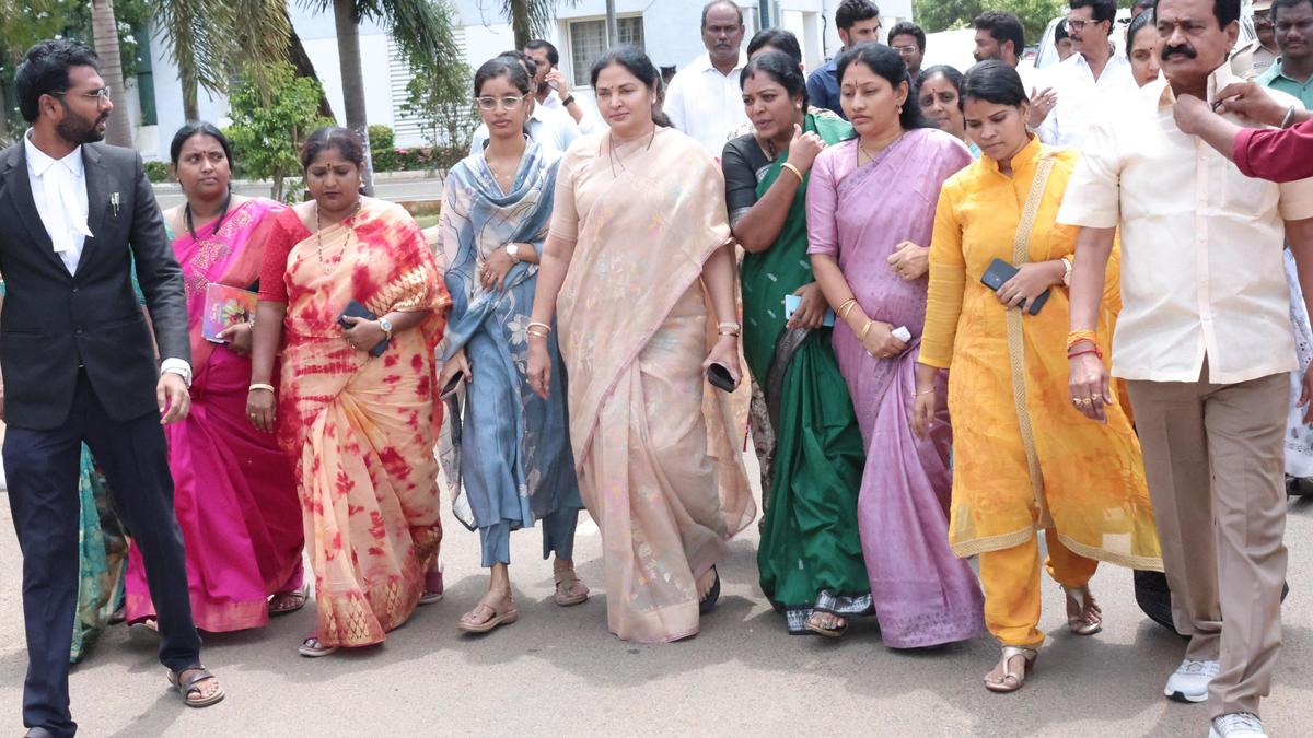 Personal remarks on Prashanthi Reddy, attack on Prasanna Kumar Reddy’s house brings old rivalry to the fore