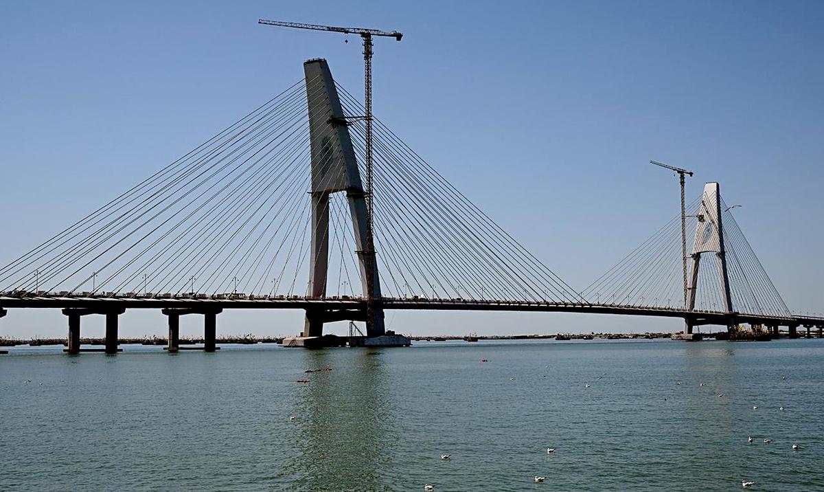 The Sudarshan Setu, connecting Okha mainland and Beyt Dwarka.