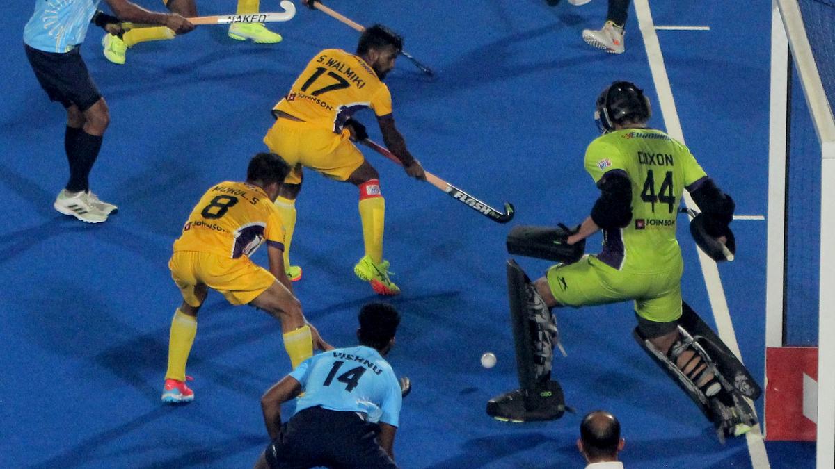 Bengal Tigers outclass Delhi SG Pipers
