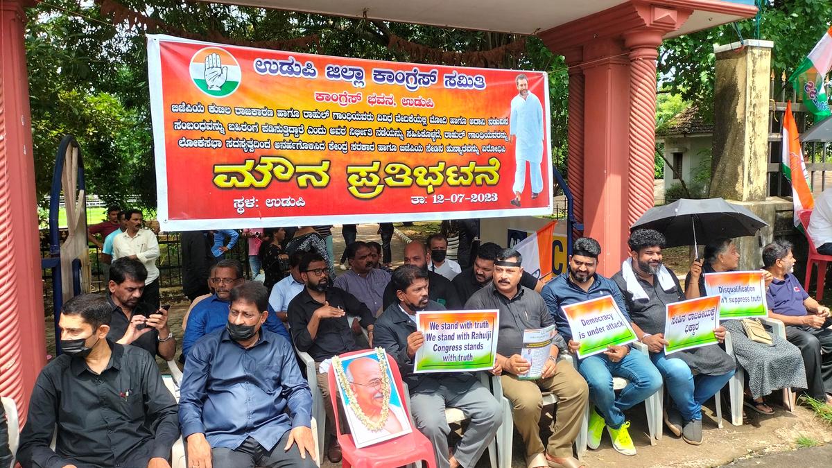 Congress holds silent protests across DK, Udupi districts
