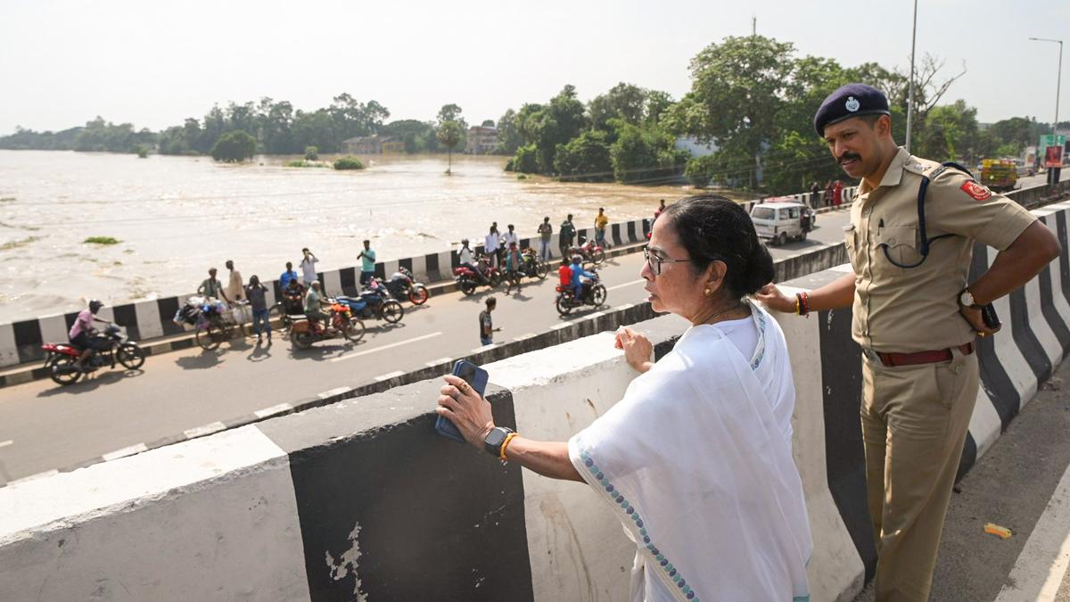 Mamata again writes to PM Modi on Bengal flood, says her govt. not consulted on water release by DVC