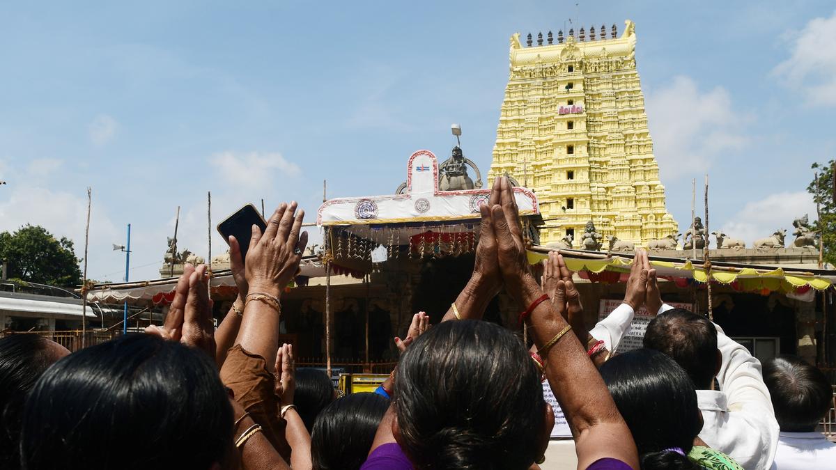 Devotee collapses while in queue at Rameswaram temple, dies