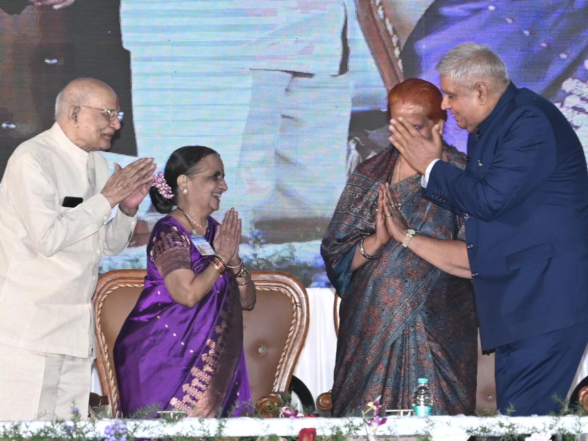 Vice President Jagdeep Dhankhar greets senior eye surgeon M.M. Joshi at the inauguration of EYESIRI, a multi-specialty hospital in Hubballi on Friday. 