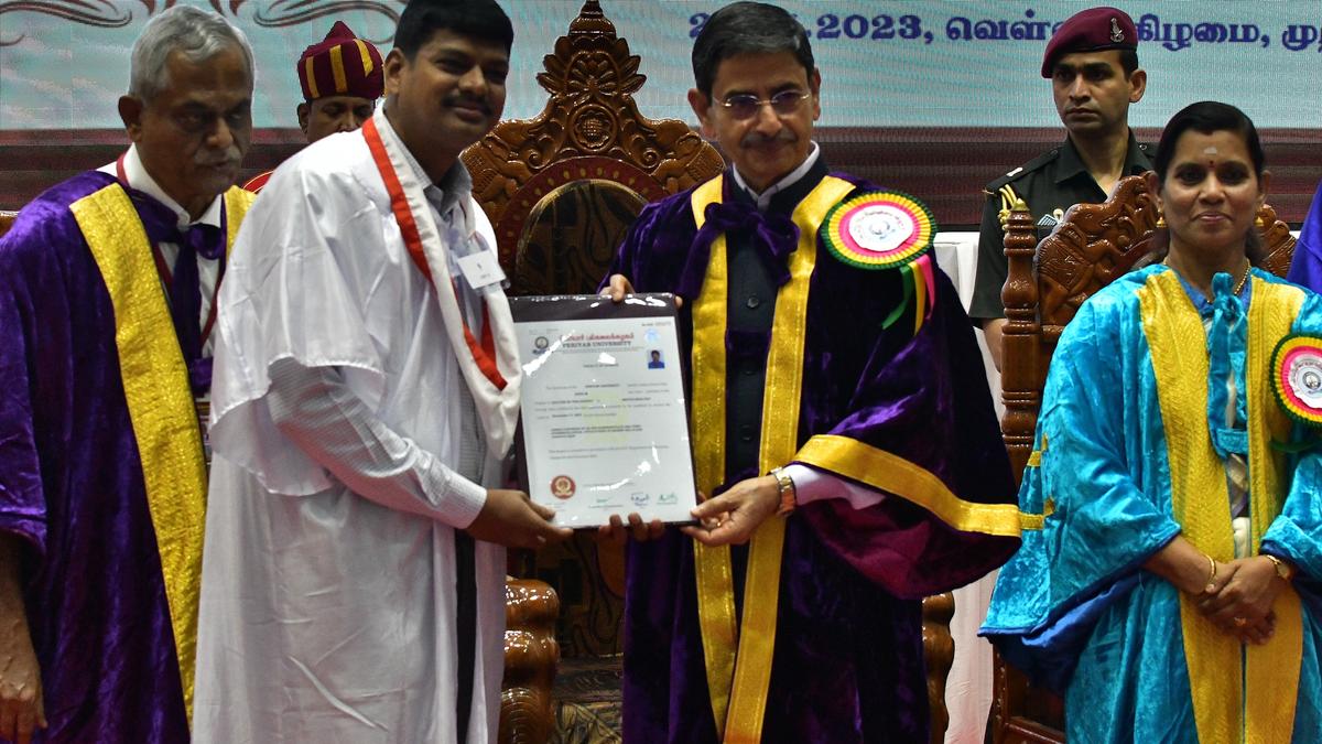 Higher Education Minister, 21 Senate members stay away from Periyar University convocation