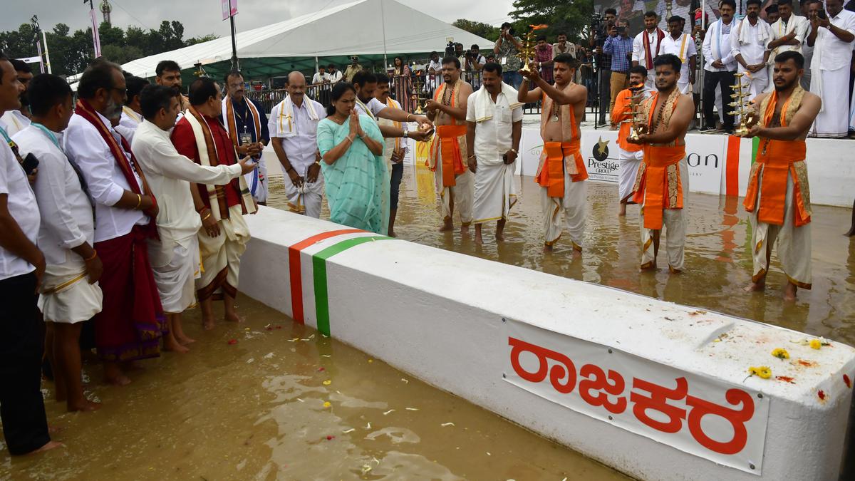 Bengaluru Kambala: a raging success tempered by teething troubles )