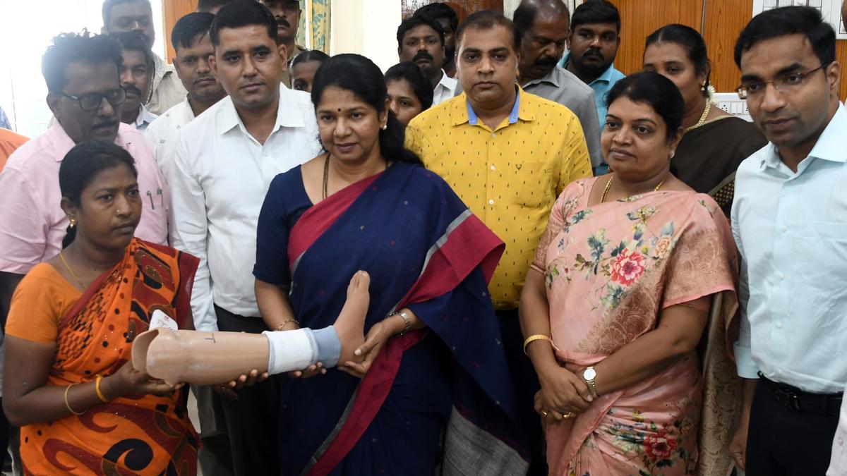 141 differently abled persons receive artificial limbs in Thoothukudi