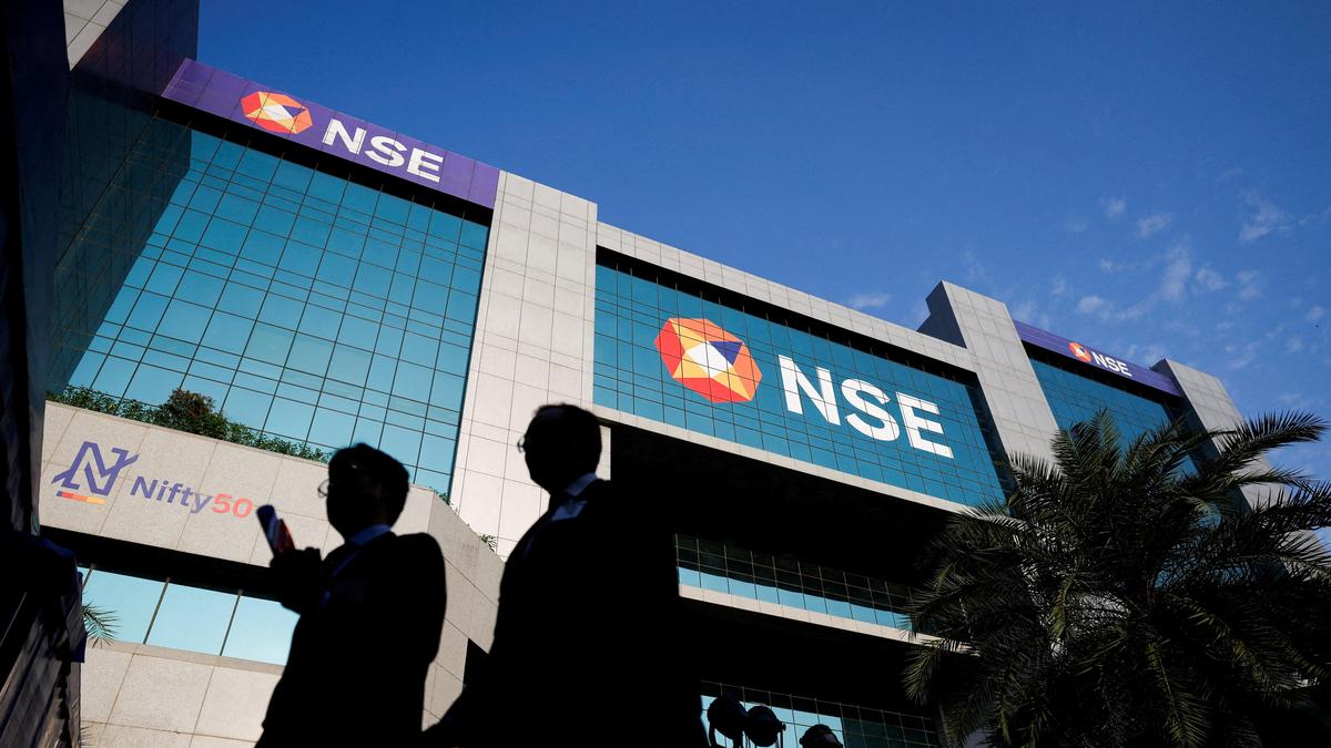 Stock markets rebound in early trade