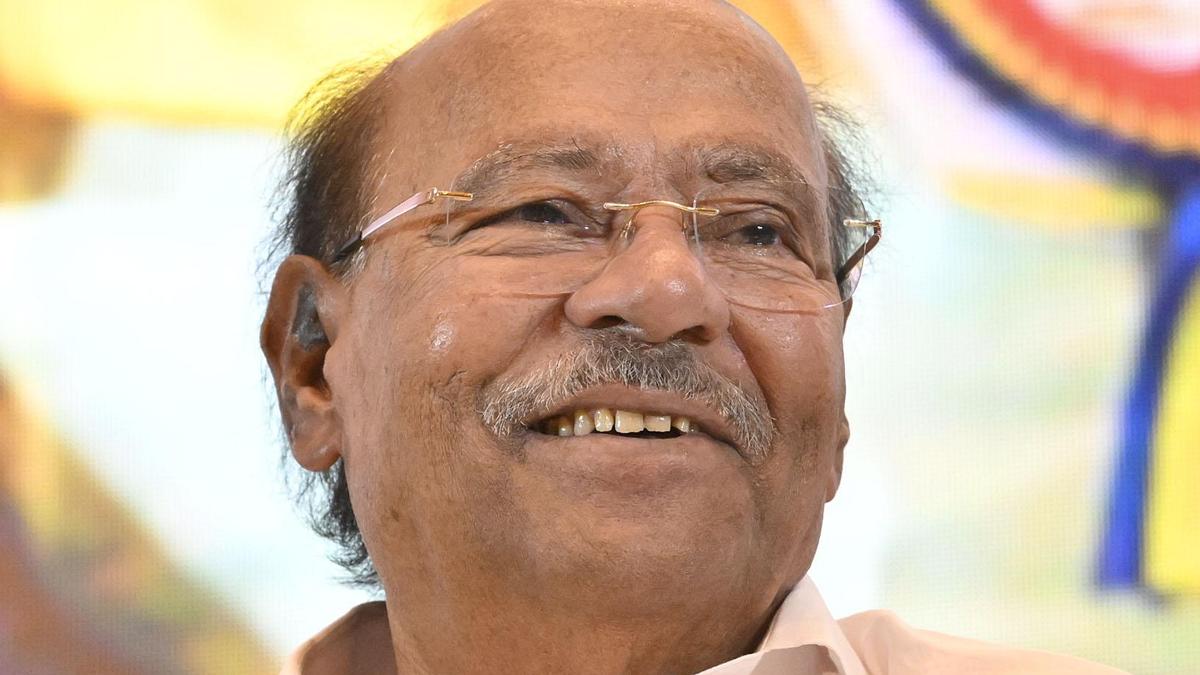 झूठे कथानकों का उपयोग कर मुझे राजनीति से बाहर करने के प्रयास: पीएमके संस्थापक एस. रामदास