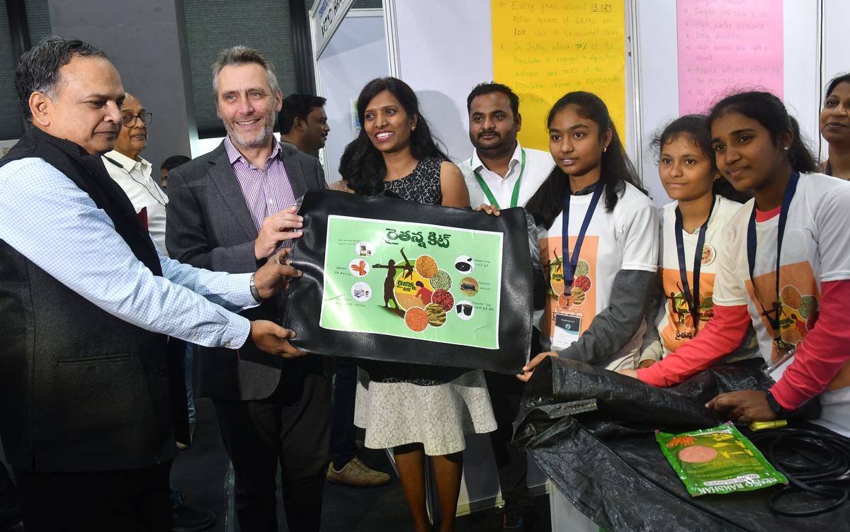 Warangal girls’ moisture-proof grain bag wins first prize in innovation challenge