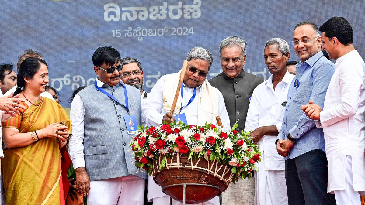 Supporters of democracy should rise against divisive forces: CM Siddaramaiah