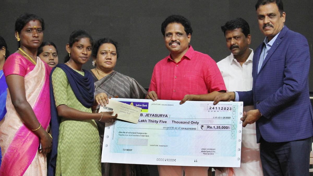 187 students get education loans