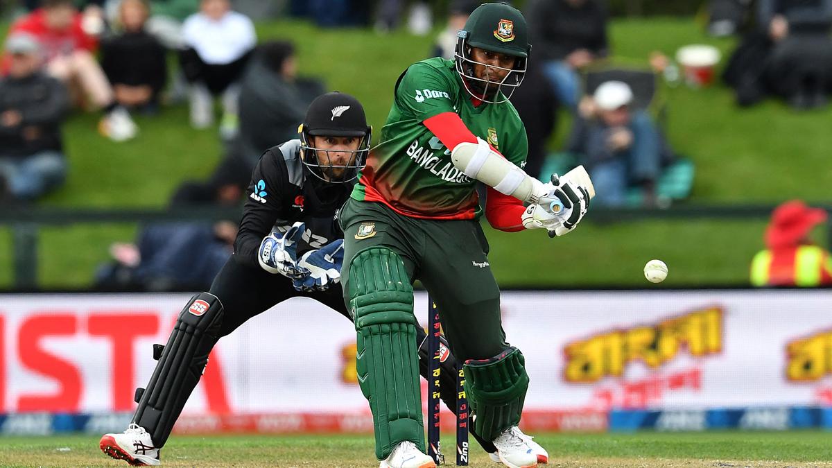 New Zealand beats Bangladesh by 48 runs in Tri-series