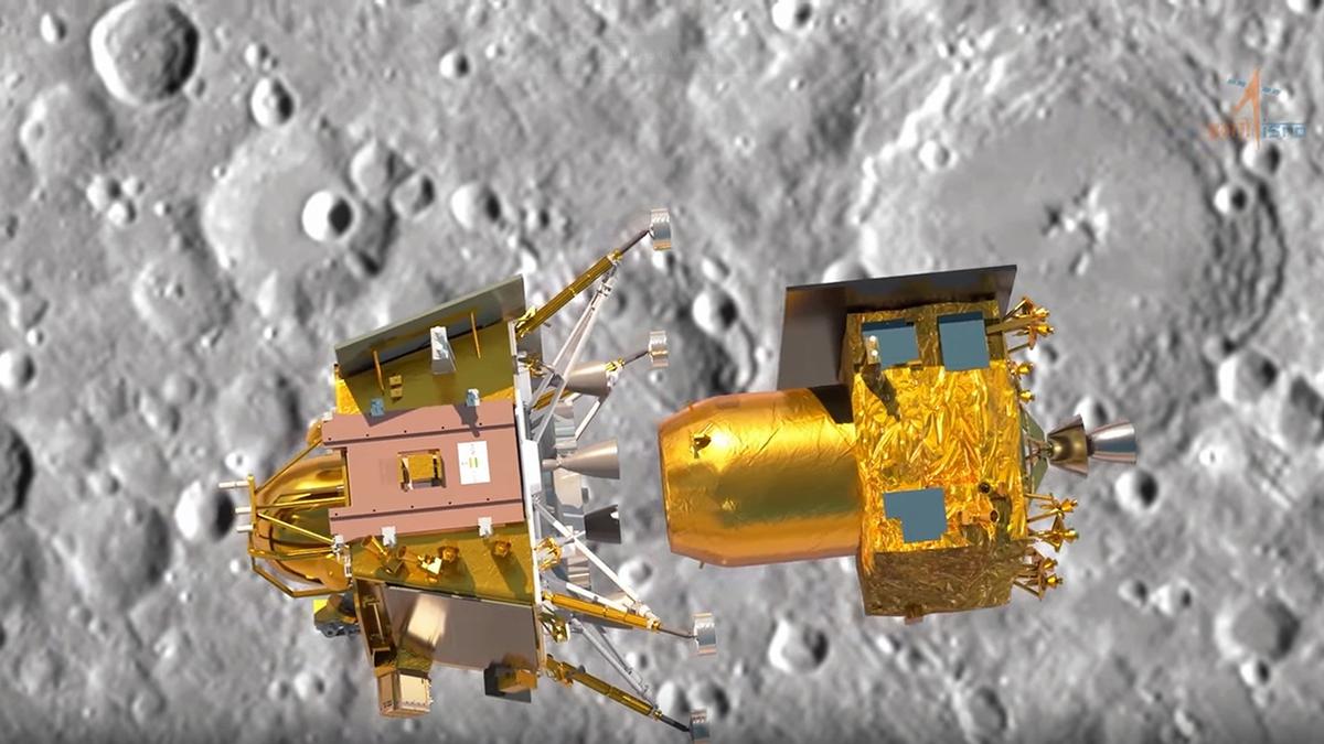 Chandrayaan-3 propulsion module moves from lunar orbit to earth orbit ...