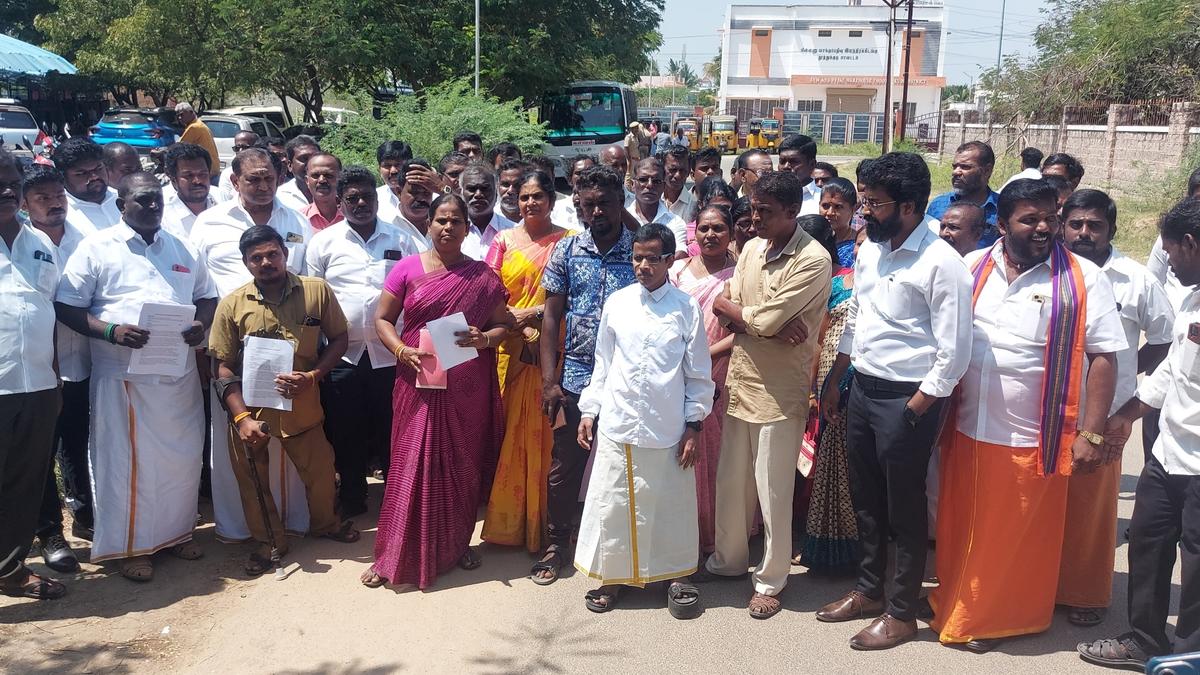 Sterlite Copper supporters urge government to immediately form experts committee as suggested by SC