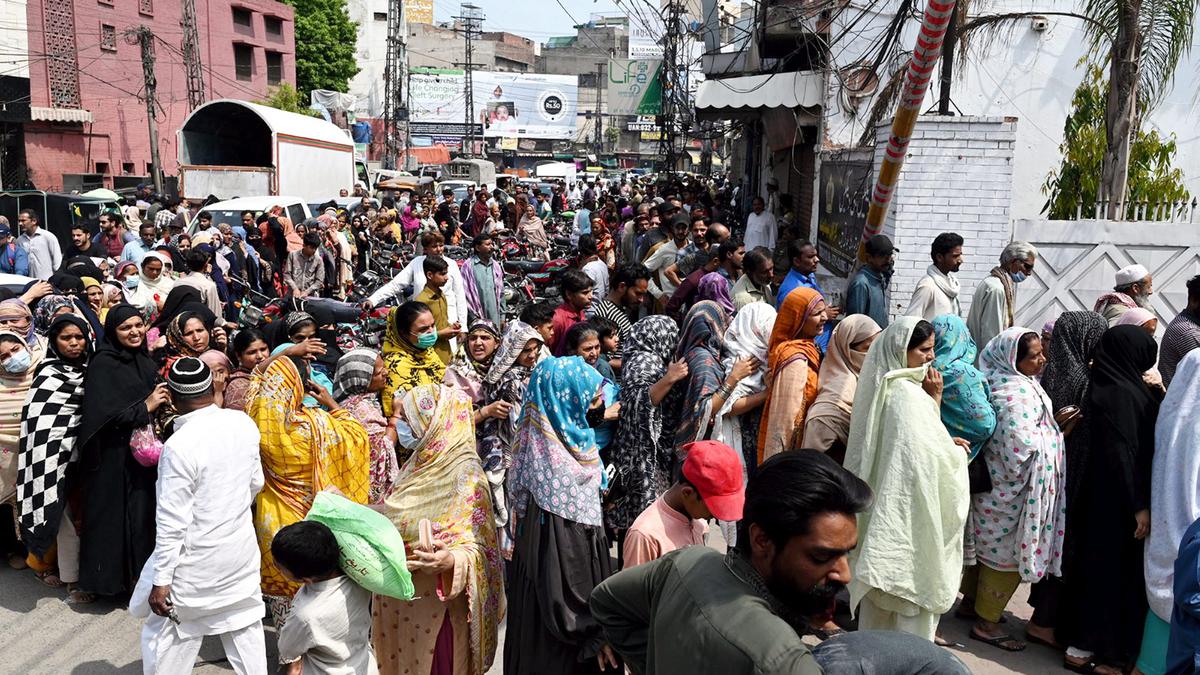 Pakistanis reeling under skyrocketing inflation as cash-strapped government struggles to stabilise economy