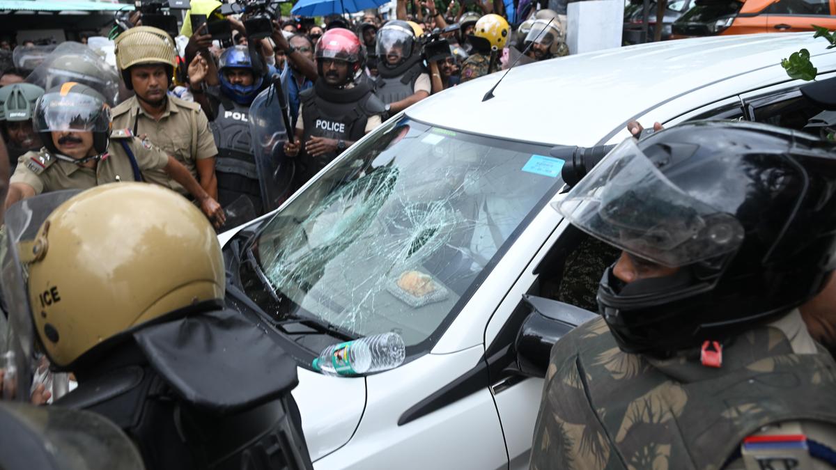 Kerala Police come under fire after attack on ED officials during raid at former CM Pinarayi Vijayan’s residence
