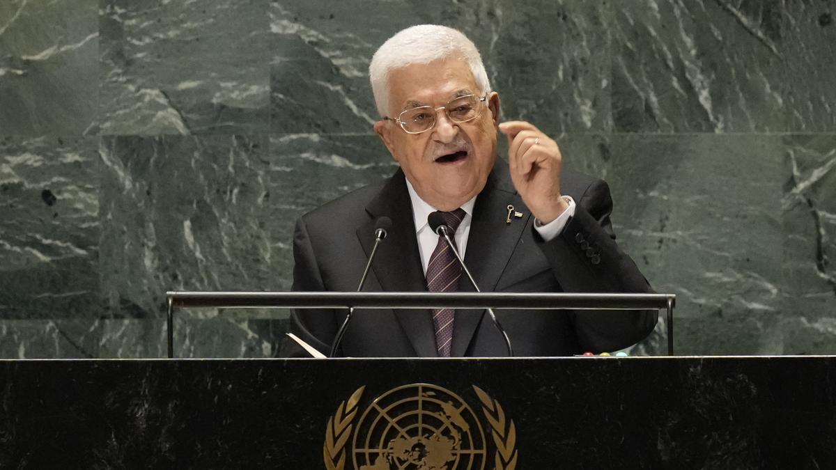 https://th-i.thgim.com/public/incoming/4hifov/article70072709.ece/alternates/LANDSCAPE_1200/Palestinians_Abbas_00636.jpg