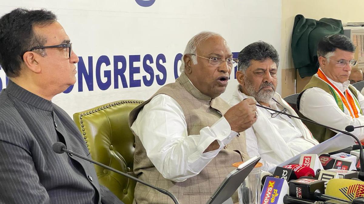 Electoral bonds | Congress demands Supreme Court monitored probe into donations received by BJP for elections from companies raided by I-T and ED