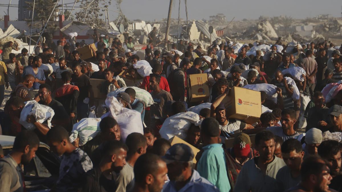 Israel to allow gradual and controlled entry of goods to Gaza through local merchants